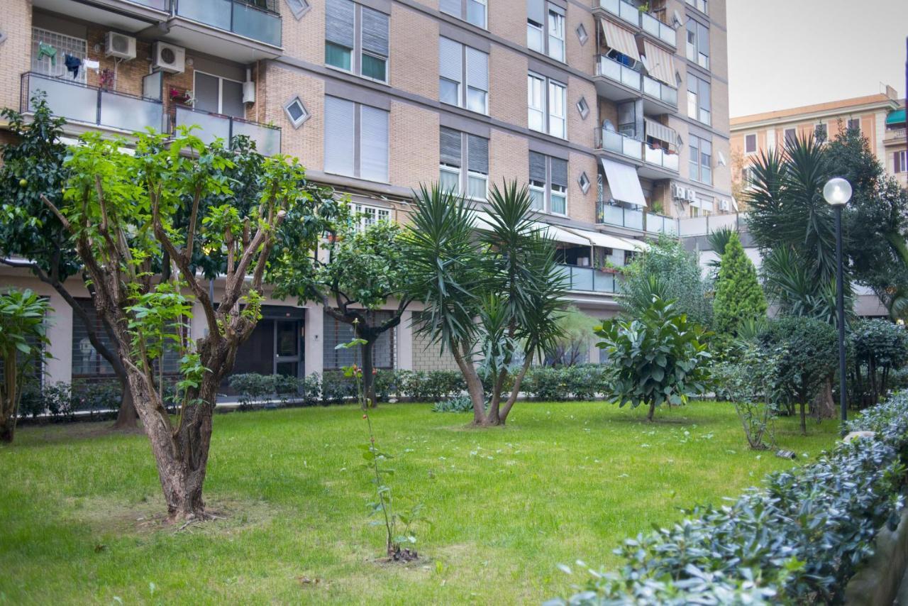 Cm B&B Piramide Рим Стая снимка