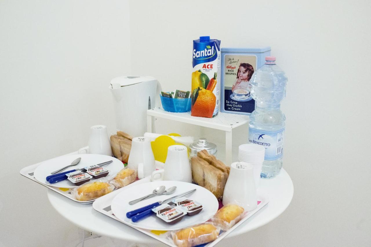 Cm B&B Piramide Рим Екстериор снимка
